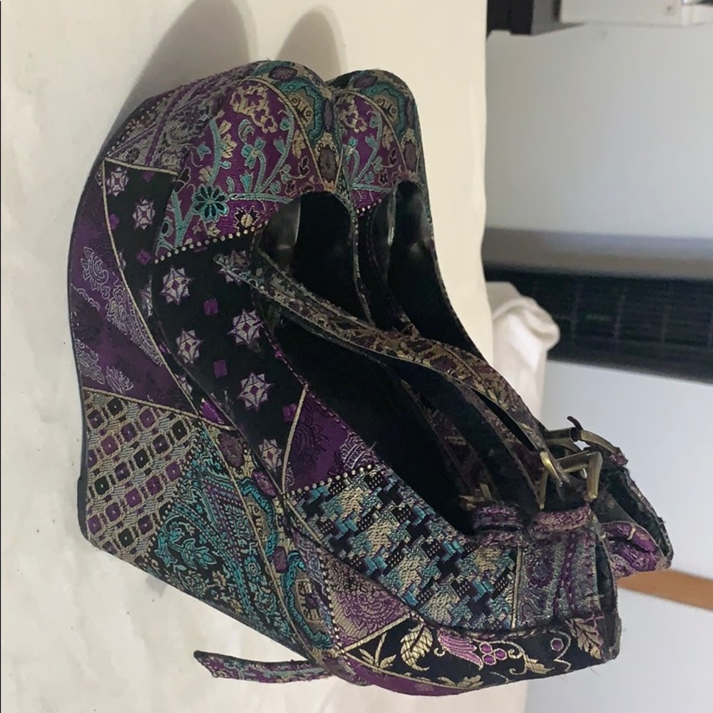 Sandal